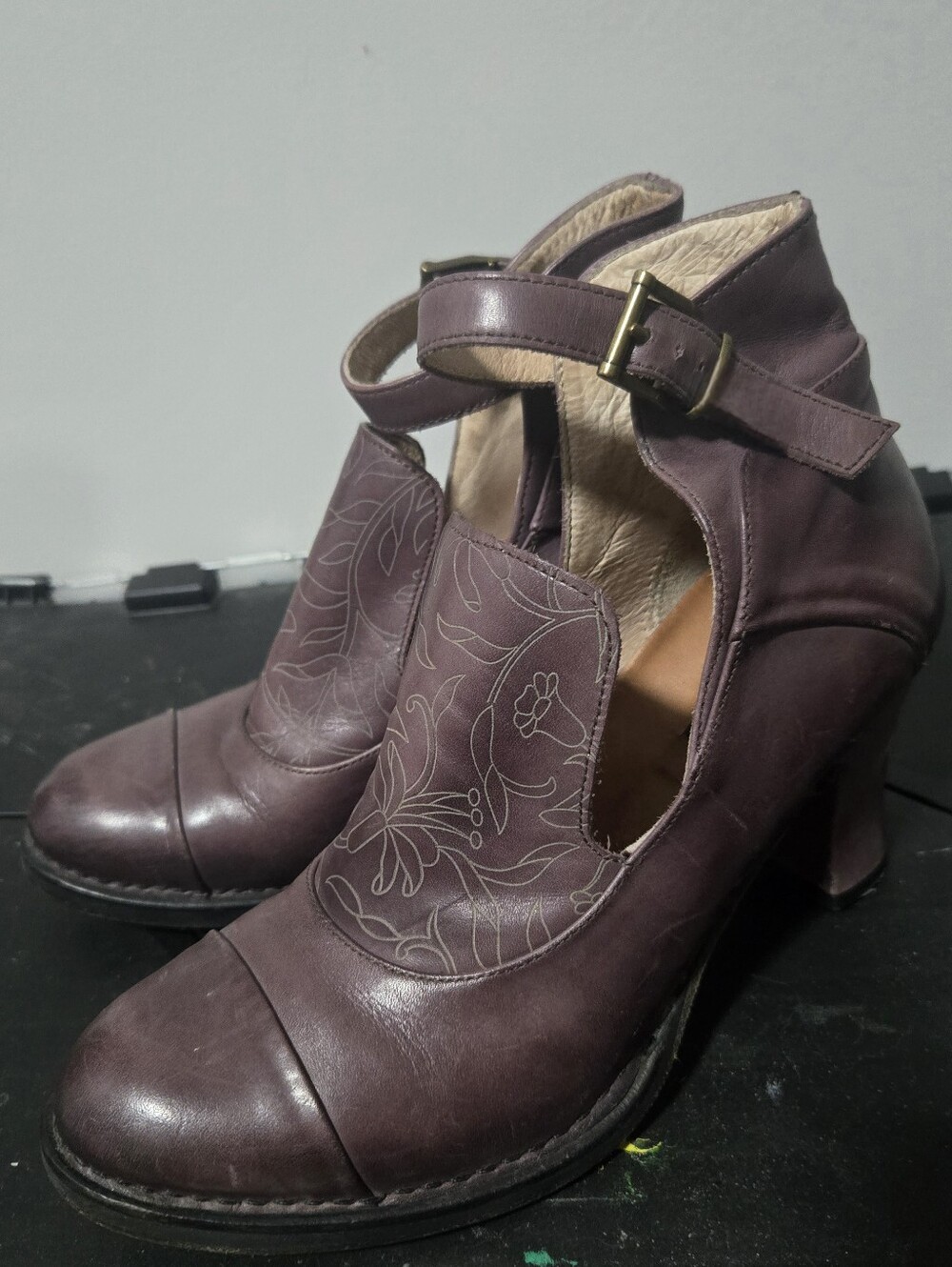 Vintage Women's Burgundy Ankle Heels with Floral Detail - Neosens